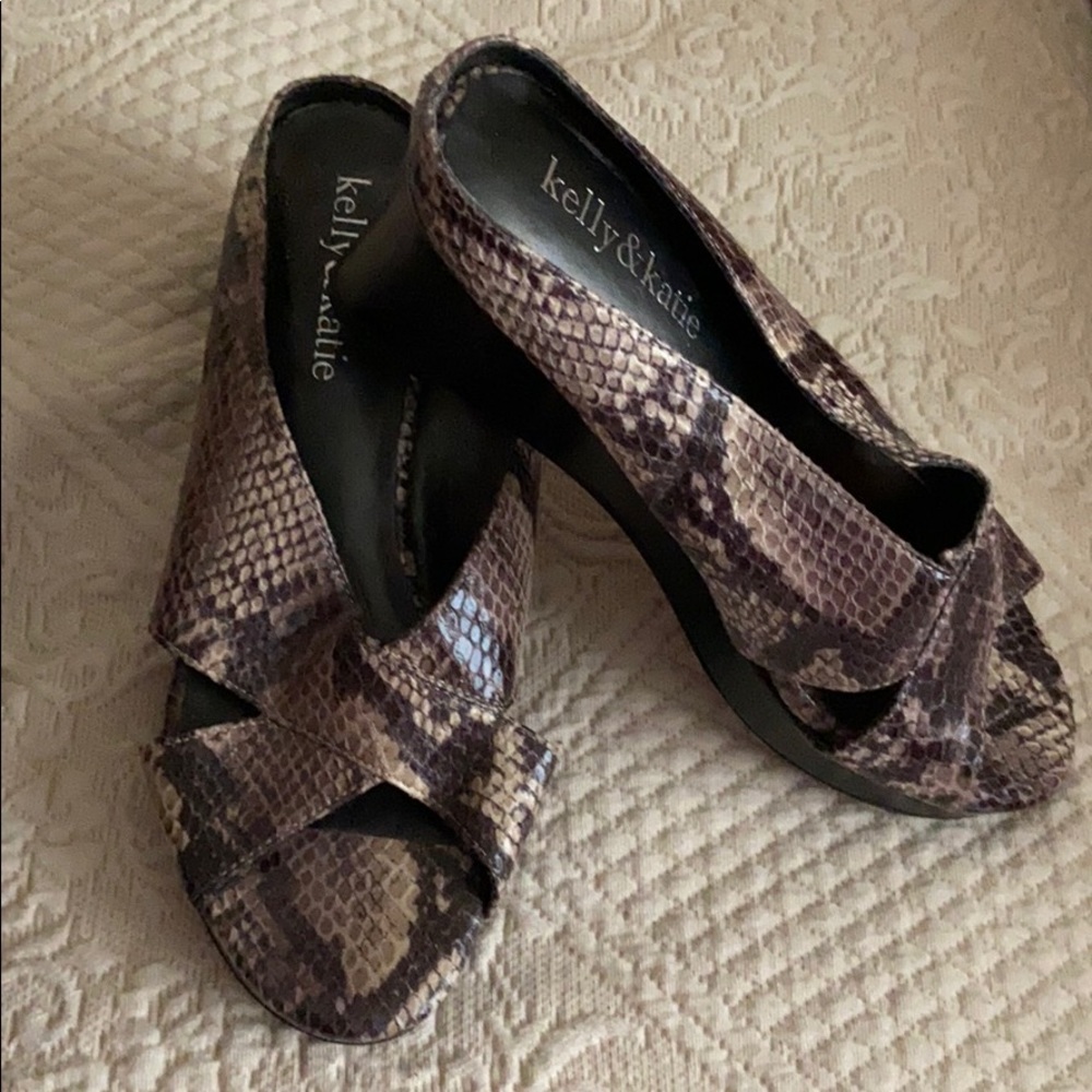 Wild Snake Print Sandals